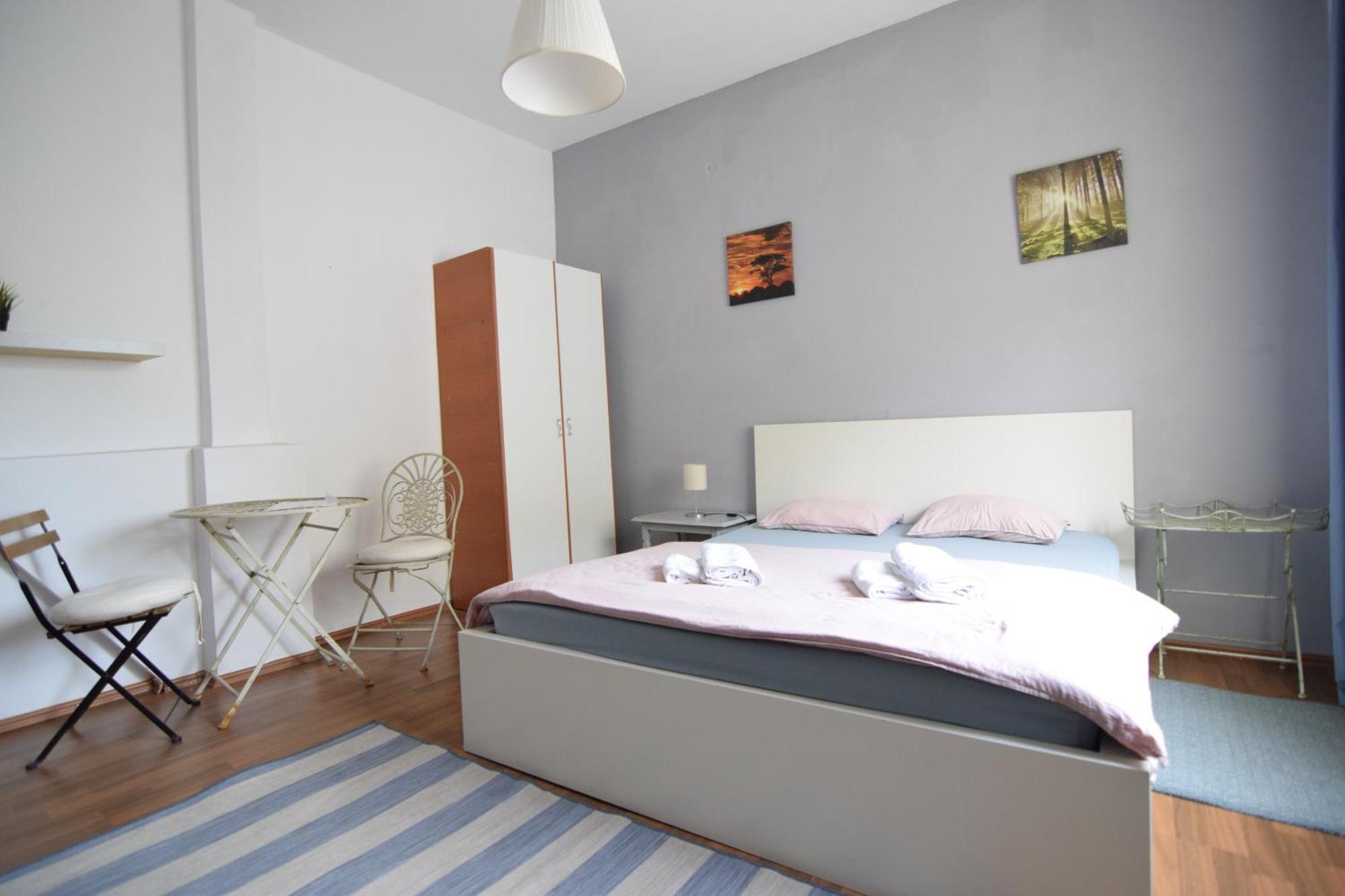 Studio Piata Rosetti Boekarest Buitenkant foto