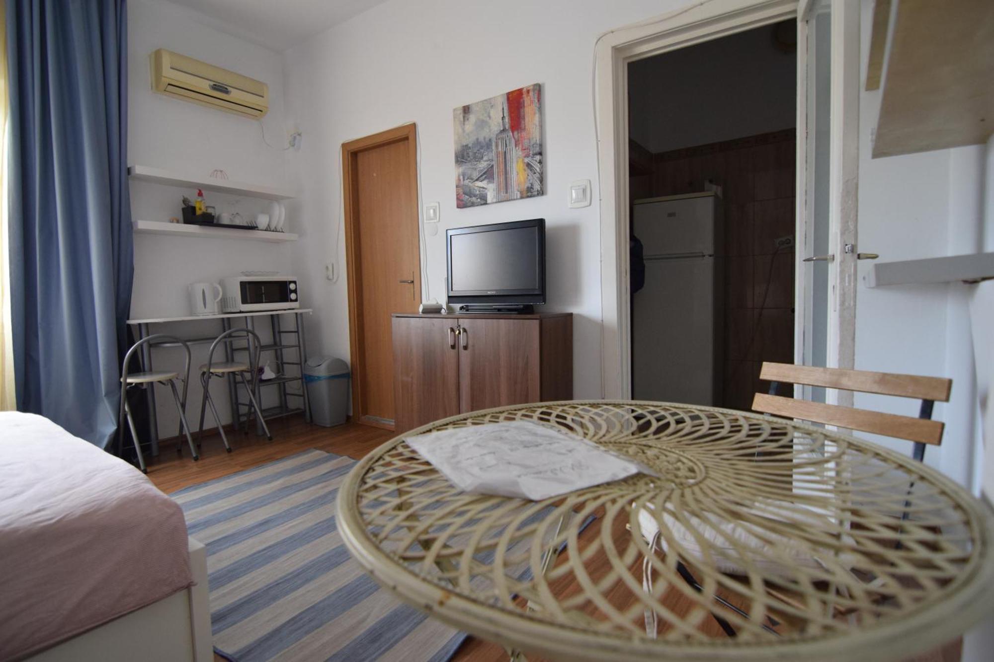 Studio Piata Rosetti Boekarest Buitenkant foto