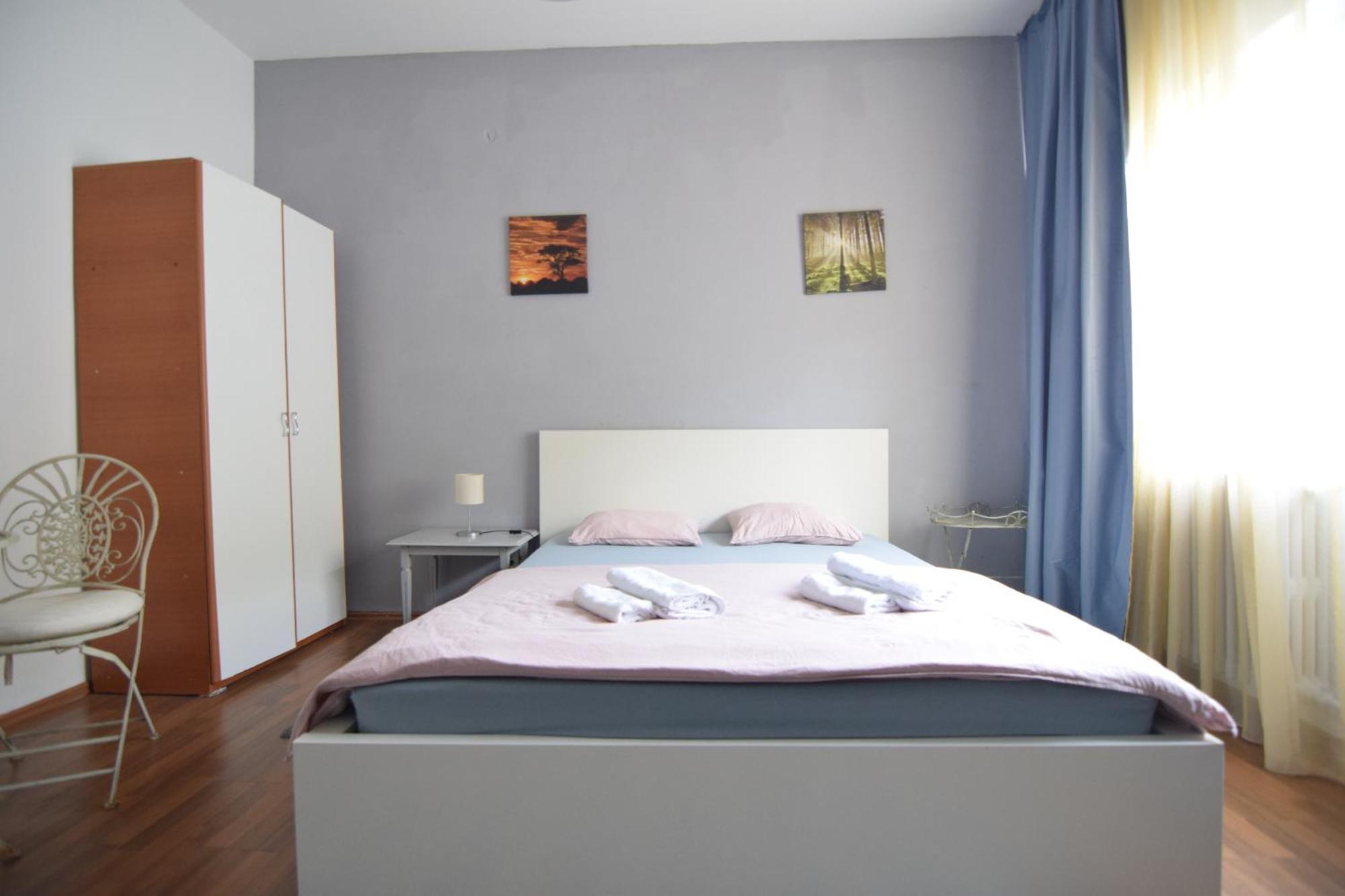 Studio Piata Rosetti Boekarest Buitenkant foto